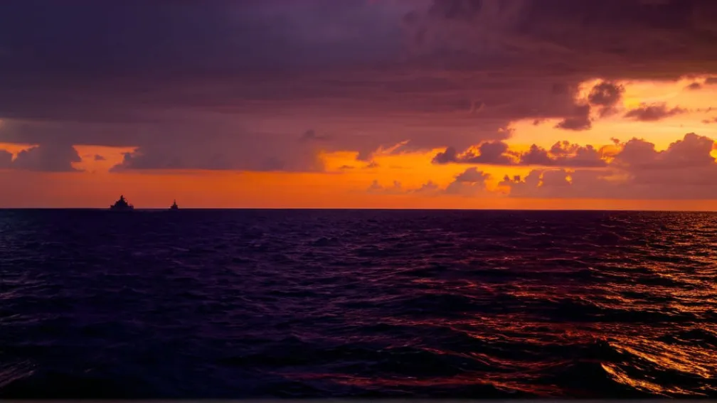 Tensiuni maxime SUA-Venezuela: Trump nu exclude discuțiile cu Maduro, în contextul acuzațiilor de terorism și a prezenței militare în Caraibe