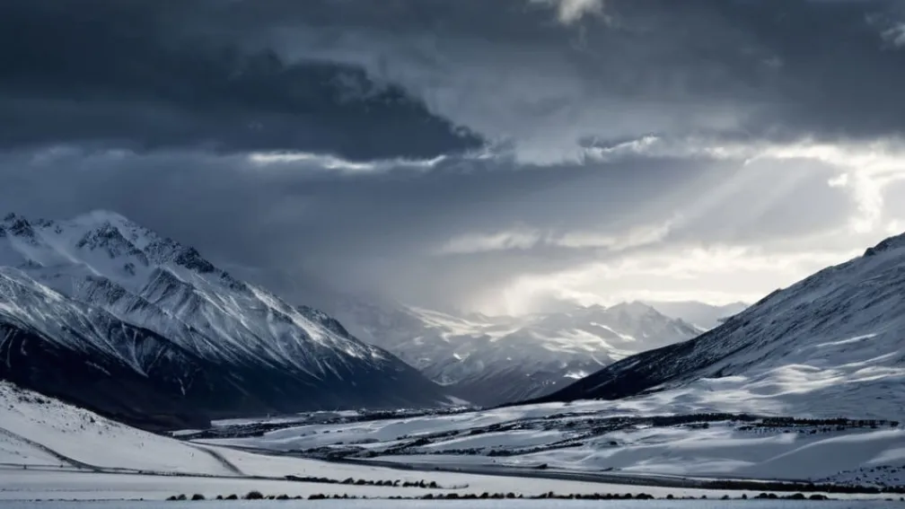 Opt comunități din nordul Spaniei, sub alertă de ninsori abundente și fenomene costiere