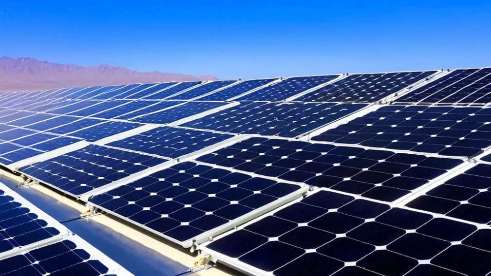 Revoluție în energia solară: Panouri cu eficiență de 50% prezentate