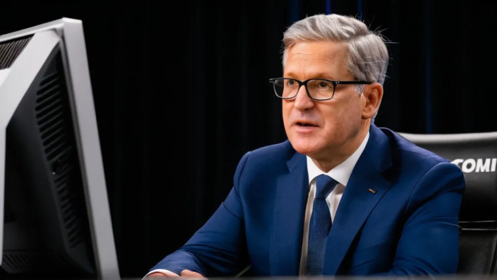 Impactul inteligenței artificiale asupra pieței muncii