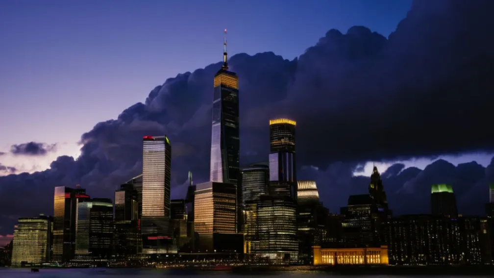 Apelul scriitorului David Uclés către Ayuso: „Am vândut 300.000 de exemplare și tot nu-mi pot cumpăra o casă în Madrid”