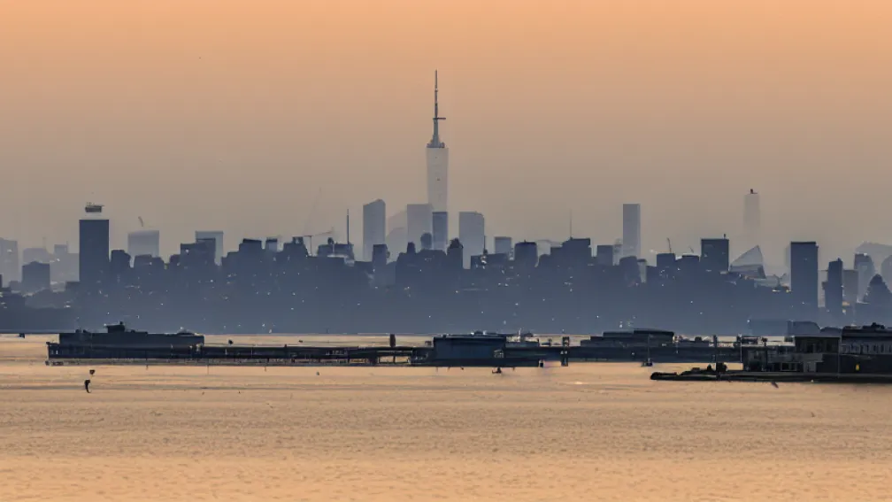 Accident aviatic în New York: Cel puțin trei turiști morți după prăbușirea unui elicopter pe râul Hudson