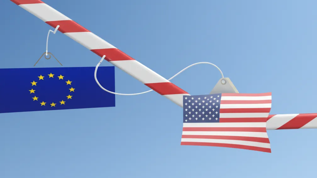 Slăbiciunea lui Von der Leyen în fața lui Trump dezorientează Europa