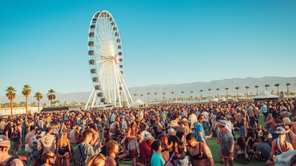 Bernie Sanders, apariție-surpriză la Coachella: Politica pe scena festivalului