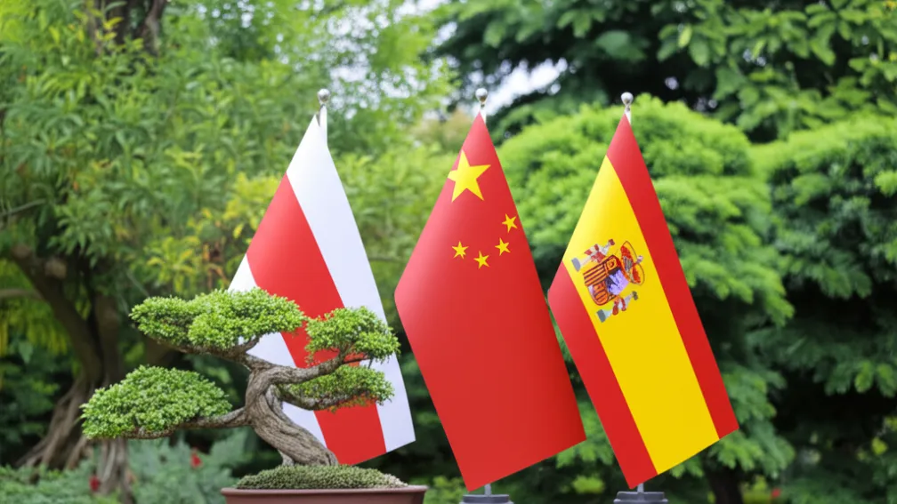 China și Spania: Modernizare vs. Democrație