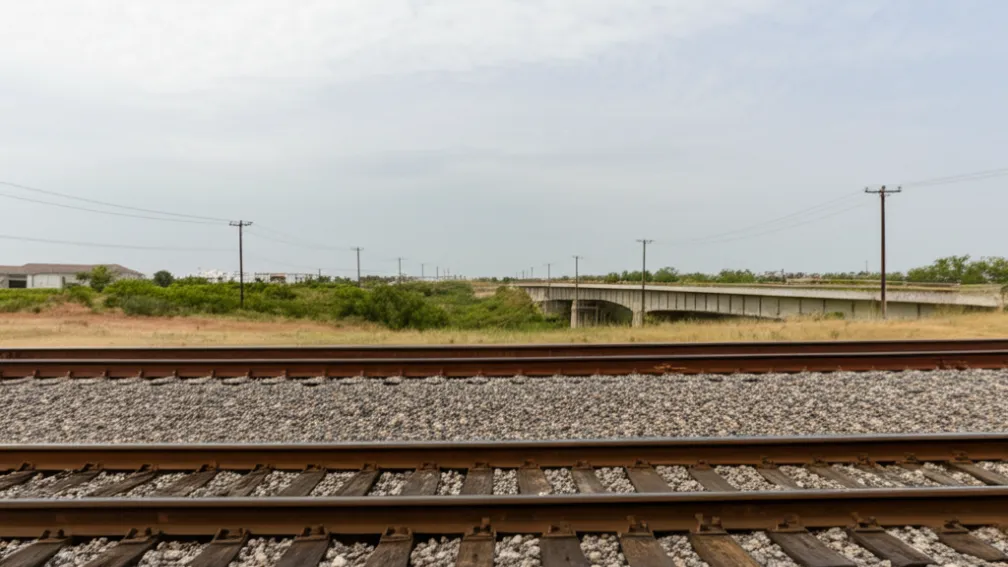 Trump retrage sprijinul financiar pentru trenul de mare viteză din Texas, un proiect important pentru Renfe