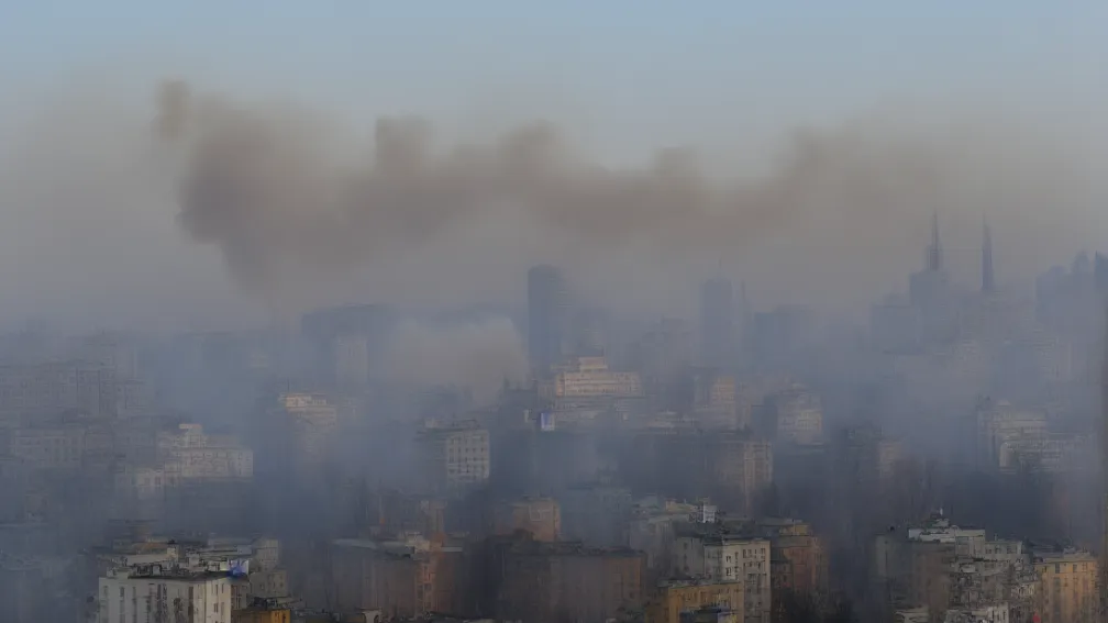 Un val de drone și rachete rusești lasă nouă morți la Kiev în cel mai grav atac asupra capitalei Ucrainei din vară