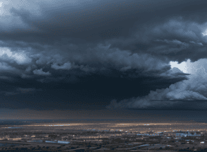 Vremea în Spania: Furtunile persistă, dar temperaturile revin la valorile de 20°C+