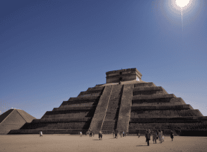 Accesul la Piramida Lunii în Teotihuacan redeschis după restaurare