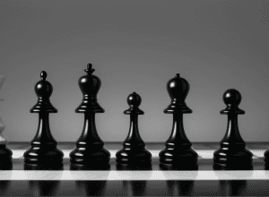 Gukesh înfruntă Carlsen: O provocare majoră pentru campionul mondial de șah