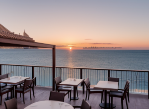 Restaurantele din portul Valencia rămân deschise: Primăria caută o soluție