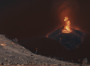 Incendii forestiere în Spania: 14 focare active, evacuări și drumuri închise