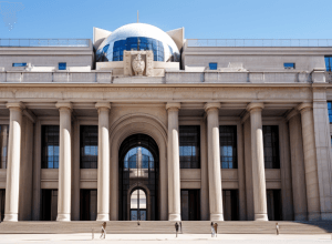 Vizitați Muzeul Reina Sofía în această vară: Descoperiți arta spaniolă contemporană