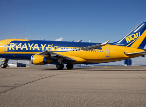 Ryanair contestă amenda de 107 milioane de euro pentru bagajele de mână