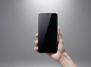 Apple lansează noile iPhone-uri: compania vrea să revină în fruntea pieței