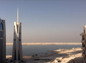 Un atac aerian israelian lovește o clădire în Doha: imagini surprinse de camerele de supraveghere