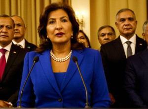 Jeannette Jara a Avansat în Turul Doi al Alegerilor Prezidențiale din Chile, Înfruntând un Bloc de Dreapta Puternic