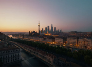 Feijóo laudă Melilla ca model de coexistență culturală, în ciuda presiunilor anti-imigrație ale Vox