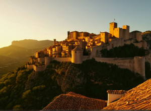 Xàtiva: Descoperind Straturile Istoriei, de la Iberi la Raimon