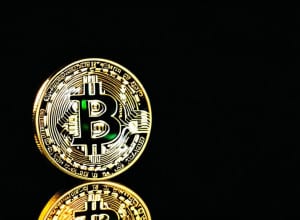 Criptomonede: viitorul finanțelor sau o bulă?