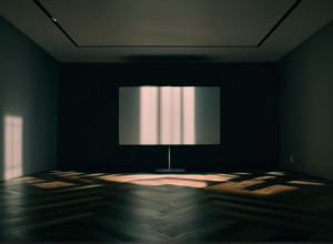 Lara Moreno lansează "Nicio dragoste nu este vie în amintire", o colecție tulburătoare de povestiri