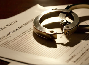 O rudă a purtătoarei de cuvânt de la Casa Albă, reținută de ICE și amenințată cu deportarea