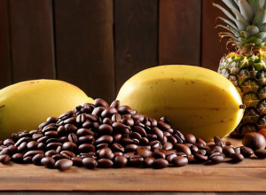 Președintele SUA Trump elimină tarifele de 15% pentru bunurile ecuadoriene pe fondul presiunii inflaționiste