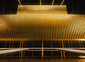 Paul Marciano (Guess): „Cu cât o marcă este mai mare, cu atât este mai fragilă” – Viziunea cofondatorului Guess