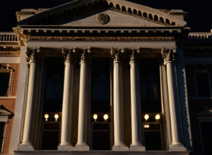 Colegiul Medicilor din Madrid, la un pas de colaps financiar: Milioane de euro pierdute și scandaluri interne