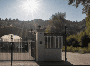 Catalonia va primi competențe depline în materie de securitate portuară și aeroportuară, gestionate de CIE și eliberarea CNI în coordonare cu Garda Civilă și Poliția Națională