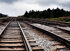 Guvernul Spaniol și Sindicatele Negociază Intens pentru a Evita Greva Feroviară Renfe și Adif