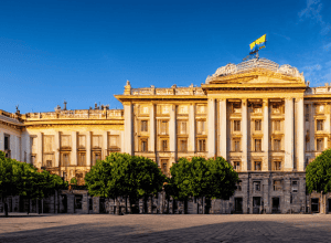 Ultimele știri politice, în direct | Feijóo și Sánchez se confruntă în Congres după decretul privind minorii migranți și pactul cu Vox în Valencia