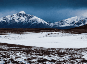 Avalanșă în Georgia: 6 alpiniști catalani blocați