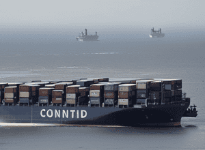 OMI adoptă sistem de taxare a emisiilor maritime, fără consens global
