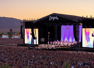Wagner la Coachella: Charli XCX și Bernie Sanders, pe scena festivalului
