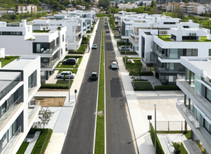 «Lux în Madrid: Străduță cu vile, renovată cu jumătate de milion €»