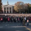 Harvard dă în judecată Trump din cauza interdicției studenților străini