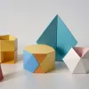 Elasticitate în detaliu: geometrie, fizică și puzzle-uri matematice