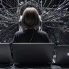 De ce "trucurile toxice" de control al partenerului devin virale pe rețelele sociale și ce riscuri implică