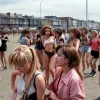 Cum arătau tinerii britanici "dosmileros" după cluburi: Fotografiile lui Misha Haller