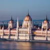 Bruxelles amenință Ungaria cu măsuri în cazul legii anti-ONG-uri și mass-media: UE consideră că încalcă principiile