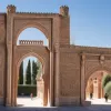 Vandal căutat în Granada după ce a desenat graffiti pe o poartă istorică a Alhambrei