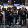 Ombudsmanul cere o întâlnire cu AENA și Primăria Madridului pentru a aborda criza de la Barajas