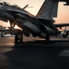 Noul album de benzi desenate 'Tomcat': Povestea adevărată a legendarului avion F-14 și a primei femei pilot din Marina SUA