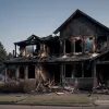 Un bărbat cu ordin de restricție, arestat pentru incendierea casei fostei partenere în Valladolid