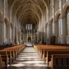 Misterul scaunului gol: de ce Regina Elisabeta a II-a și acum Charles al III-lea lăsau un loc vacant la slujbele din Windsor