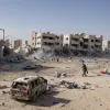 Atac israelian lângă un punct de distribuție a ajutoarelor în Gaza: Zeci de morți