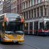 Atac cu cuțit într-un autobuz din Anvers: un mort și un rănit, agresorul arestat