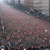 Peste o mie de persoane protestează împotriva extinderii aeroportului din Barcelona