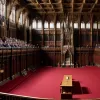 Parlamentul britanic aprobă legea eutanasiei: detaliile și reacțiile publice
